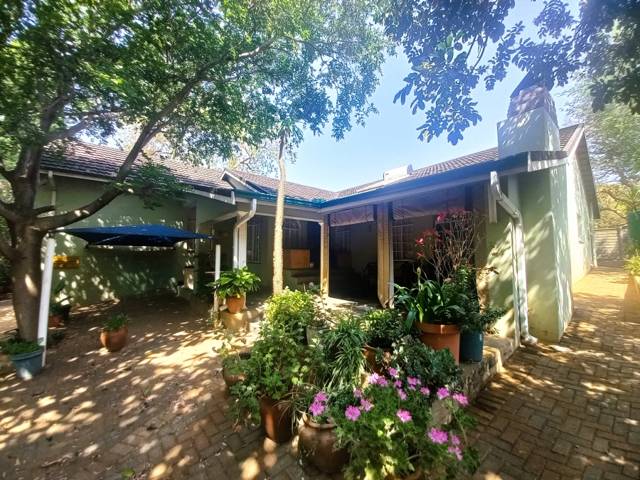 4 Bedroom Property for Sale in Protea Park North West